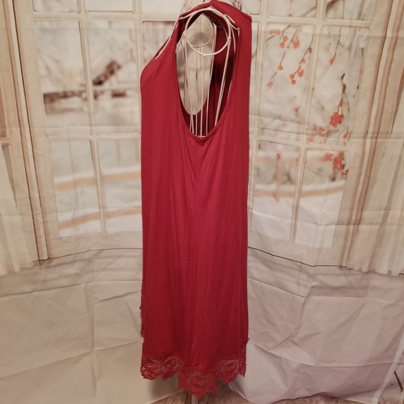 NWOT Burgundy Tank Dress With Embroidered Lace Hem - Picture 3 of 4